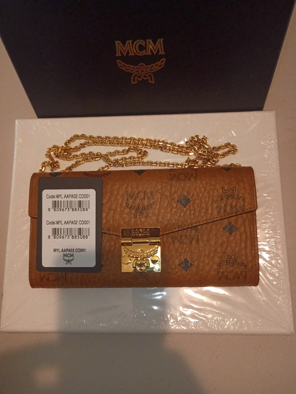 MCM Cognac Visetos Leather Chain Wallet - Gold Hardware - Picture 4 of 12